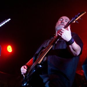 Rage hace rabiar a Monterrey