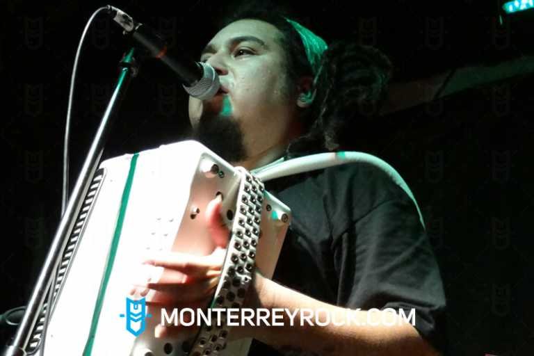 Los Siriguayos, Capricornio Man, Big Javy y Los Tenampa y Poetas del Verso en La Tumba