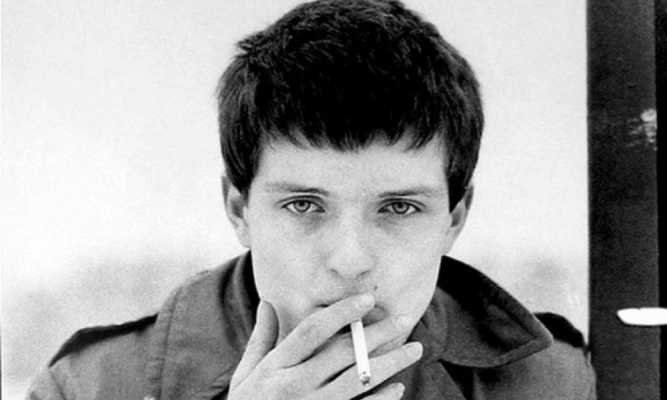 Ian Curtis: el atormentado genio musical