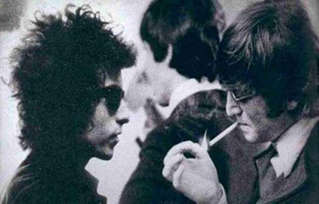 Cuando Los Beatles conocieron a Dylan… y a la marihuana