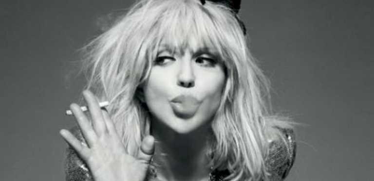 Courtney Love planea revivir a Hole