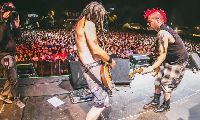 NOFX llega a descargar su punk rock Monterrey