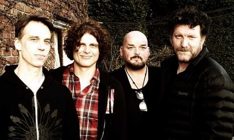 Ten Commandos – Staring Down the Dust, nuevo sencillo