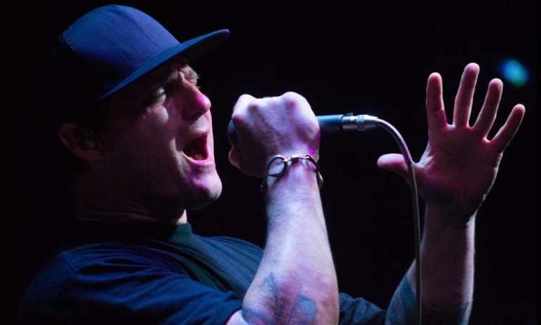 IGNITE Y DEAD NECK EN LA TUMBA