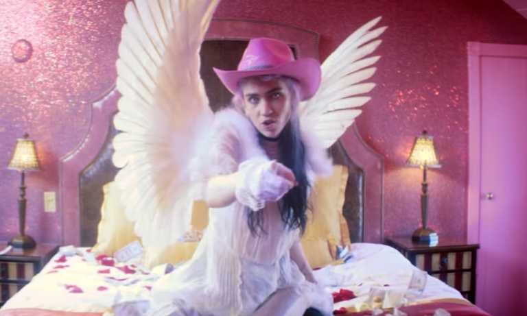 Descubre: Art Angels – Grimes