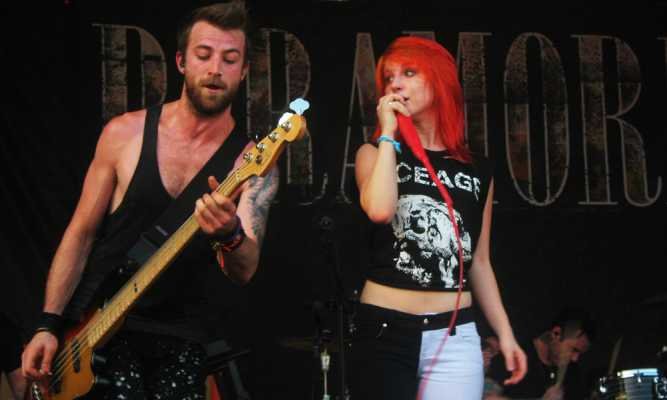 Jeremy Davis abandona Paramore