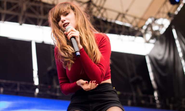 RYN WEAVER ILUMINA EL LIVE OUT