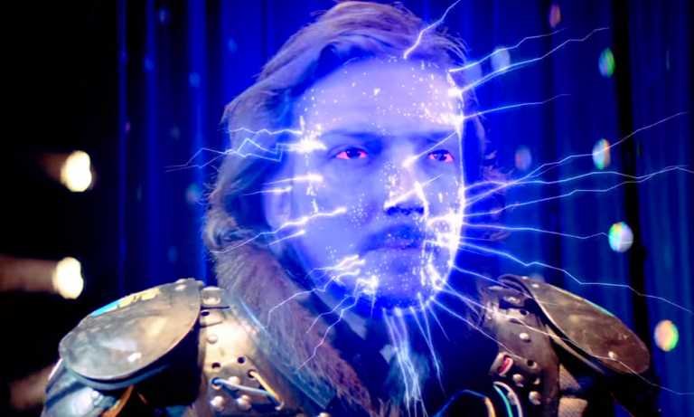 León Larregui presenta el vídeo de ‘Locos’