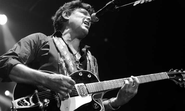 Saúl Hernández regresa a Monterrey