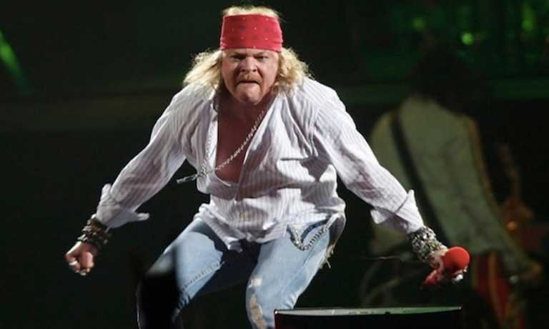 ¿Axl a AC/DC?