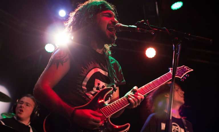 Inferzenal presenta “This moment”, un llamado a la desconexión.