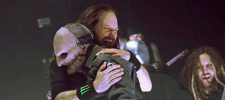 Korn lanza “A different world” con Corey Taylor en la voz