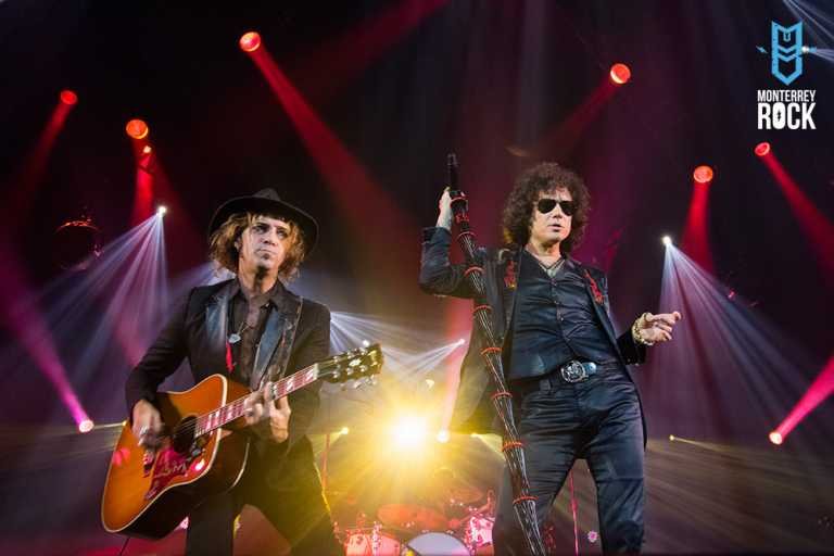 Una noche de mutaciones con Bunbury en Monterrey