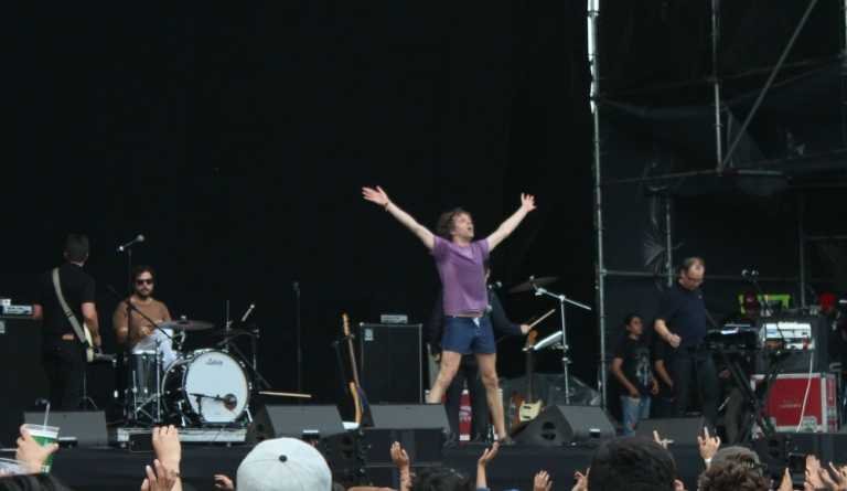 ‘!!!’, incógnita y dance en el Live Out