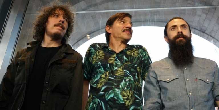 Titán retoma lo electrónico