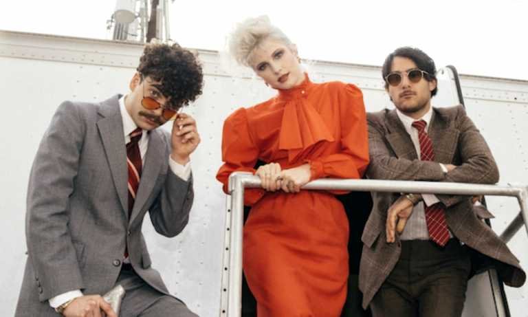 Paramore nos da los “buenos días” en su nuevo video