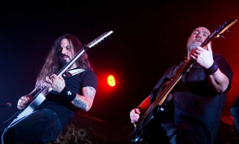 Rage hace rabiar a Monterrey