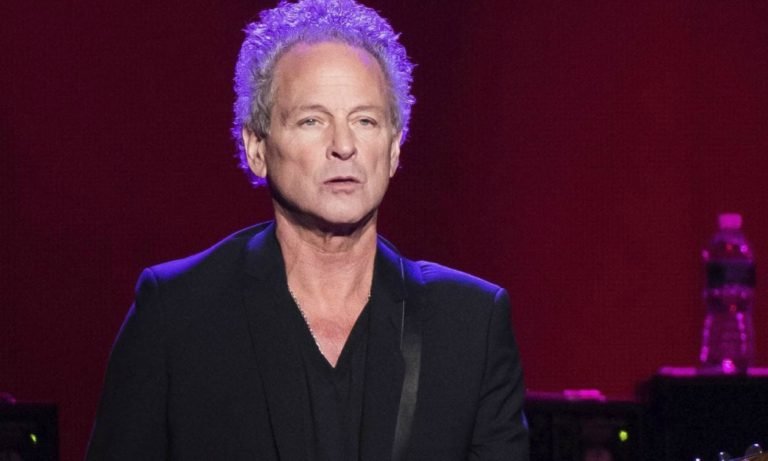 Lindsey Buckingham fuera de Fleetwood Mac