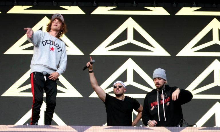 Usan Cheat Codes y se ganan a Monterrey