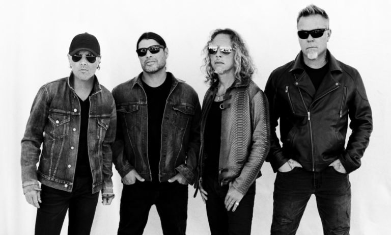 Metallica rinde tributo a ABBA