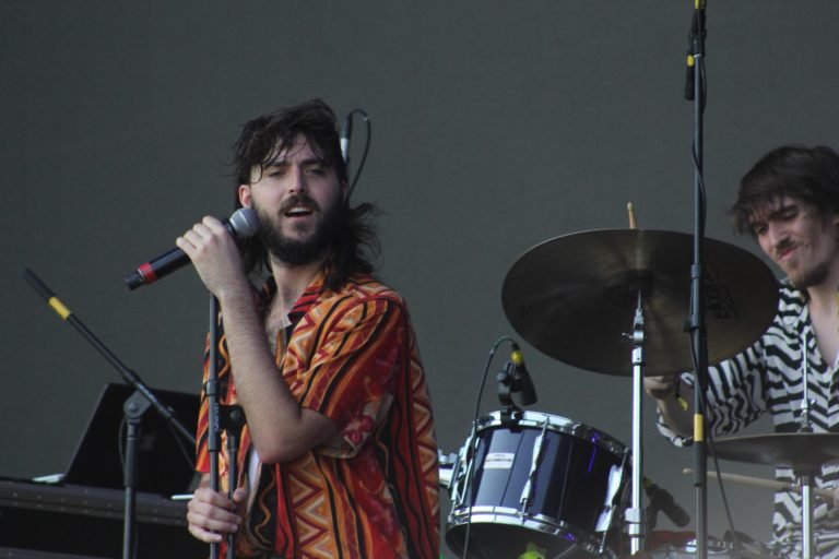 Indios le pone la sensualidad al Machaca