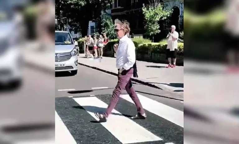Paul McCartney recrea imagen en Abbey Road