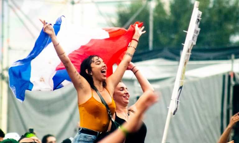 Se vino el agua en el Hellow Festival