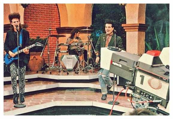 Primera entrevista de Soda Stereo en la TV de México