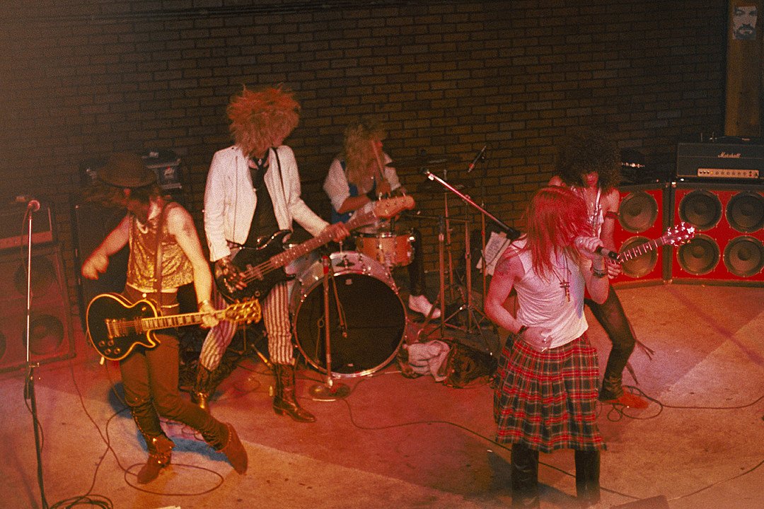 [Artículo] Guns N' Roses: Los chicos malos le dan su mejor tiro (1986). Guns-and-roses-primer-concierto-hace-35-a%C3%B1os-6-junio-1