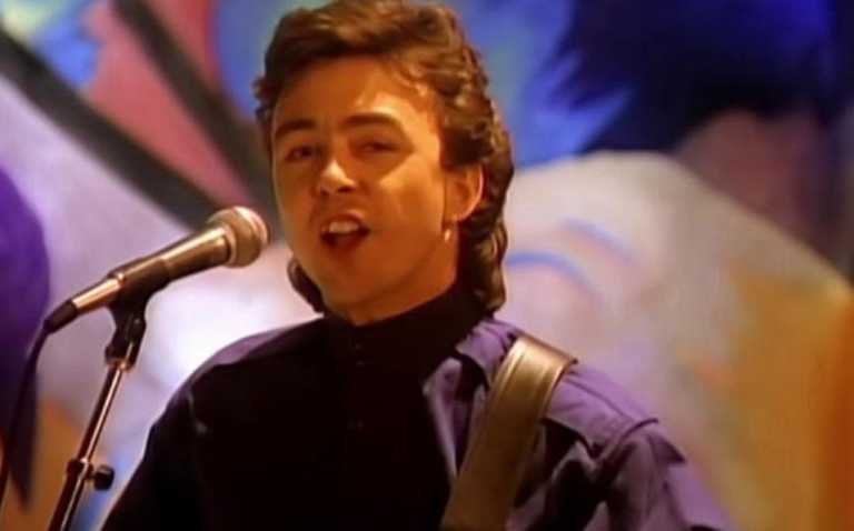 Fallece Tony Lewis cantante y líder de The Outfield