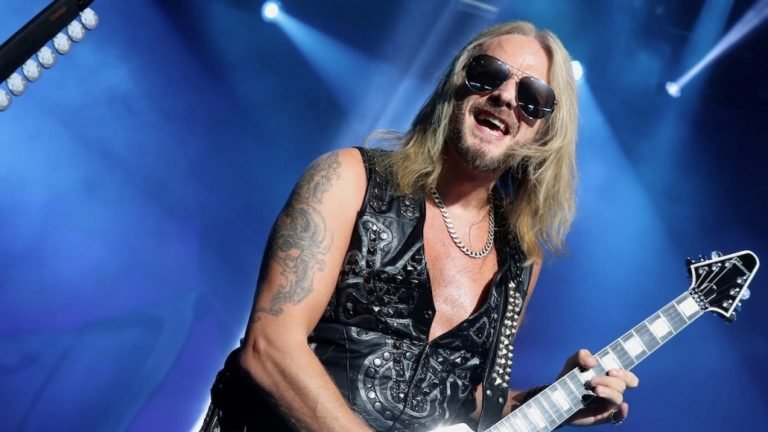 Richie Faulkner de Judas Priest es hospitalizado por problemas cardíacos