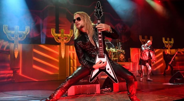 “Ahora estoy literalmente hecho de metal”: Richie Faulkner