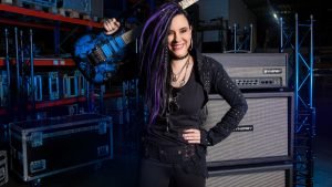 Jen Majura se despide de Evanescence