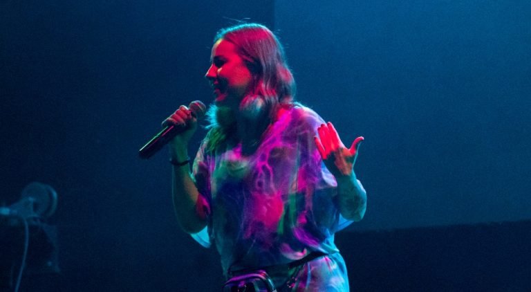 Maria Daniela y su Sonido Lasser hace al Café Iguana ir a “1000 x hora”