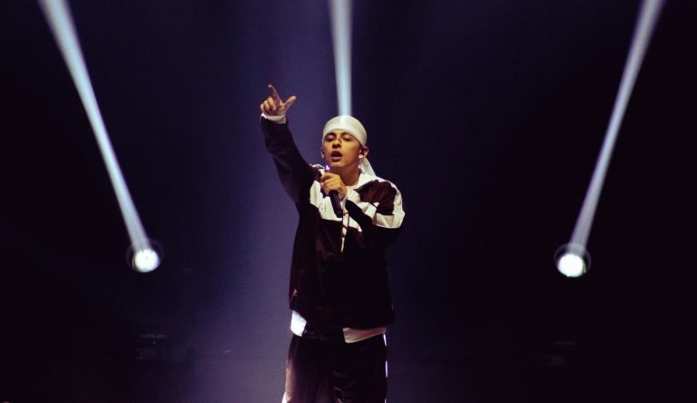 Trueno prende en Monterrey