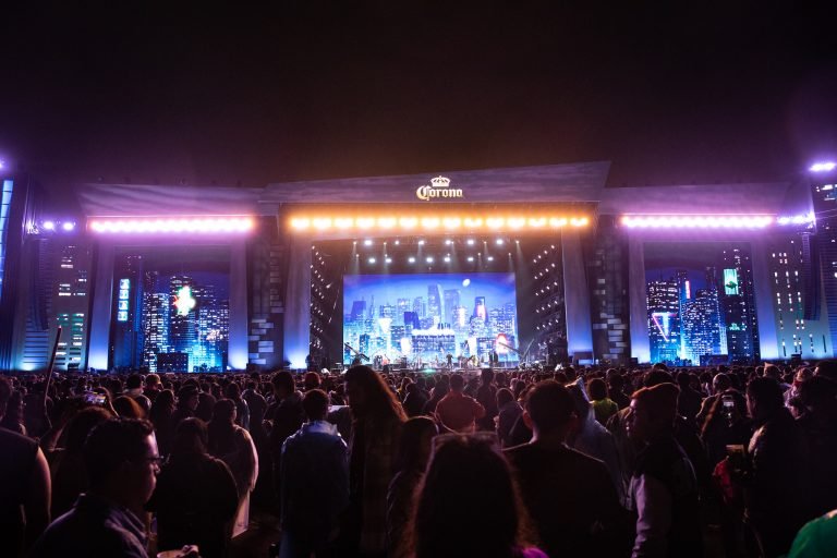 Corona Capital 2022 | Día 2: Arctic Monkeys, Paramore, Liam Gallagher y más