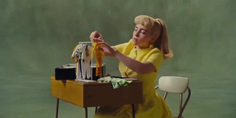 Billie Eilish comparte el video de su nueva canción de Barbie, “What Was I Made For?”
