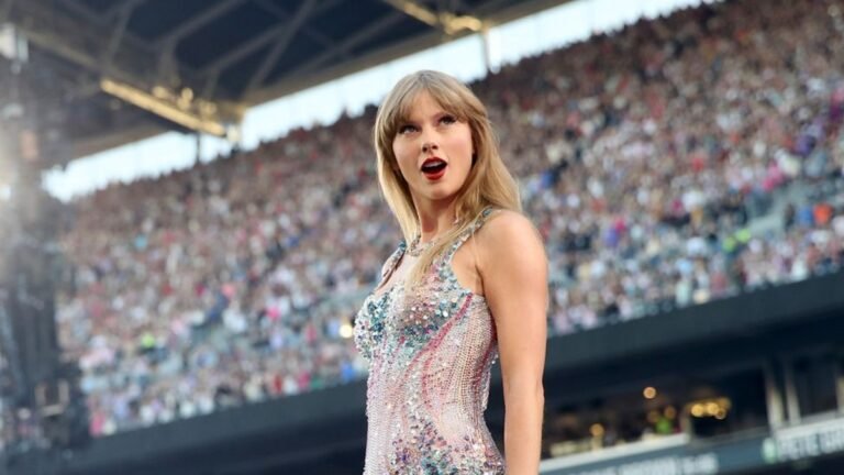 ¡Buena jefa! Taylor Swift da jugosos bonos a su staff