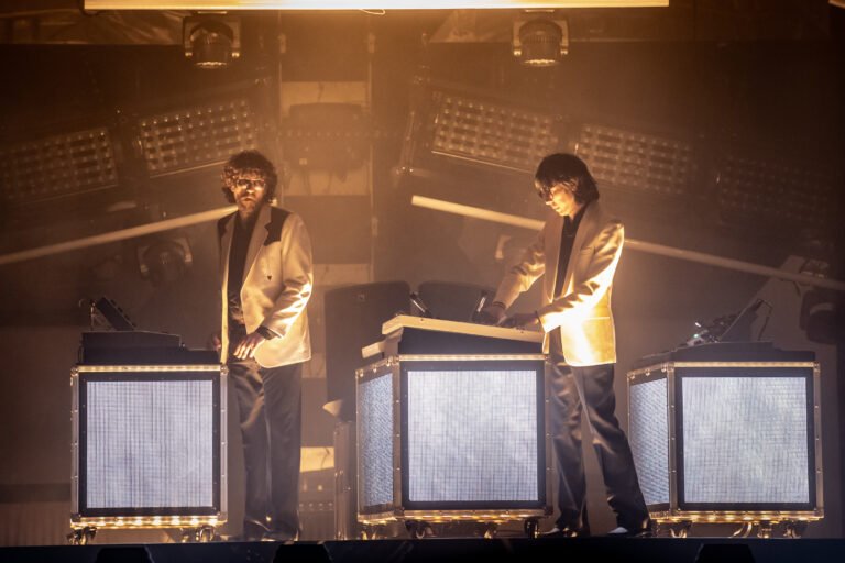 Justice en Monterrey: concierto alucinante