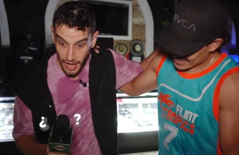 Adrián Marcelo va a concierto de Michale Graves en Monterrey