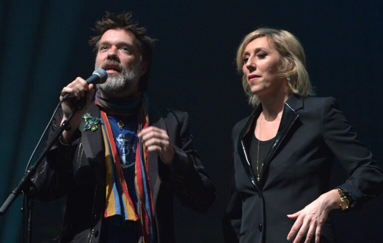 Rufus y Martha Wainwright lanzan proyecto para apoyar a músicos con cáncer