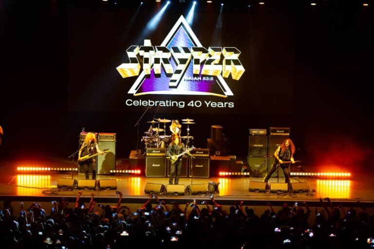 Stryper trajo su metal bendito a Monterrey