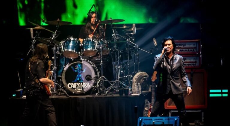 Caifanes lleva su ritual a Monterrey en una noche llena de éxitos