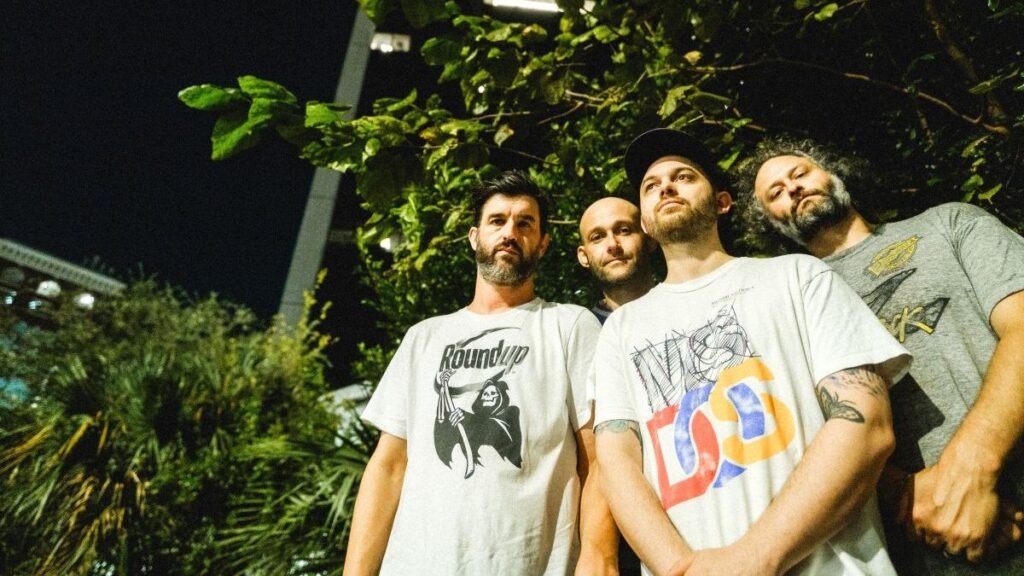 Descubre las nuevas canciones Masks y Sifting de Chat Pile, con una sorprendente reimaginación del clásico de Nirvana.