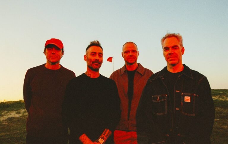 American Football presenta Bad Moons y revela confesiones personales