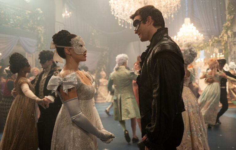 Bridgerton presenta versiones orquestales de Charli XCX y Billie Eilish