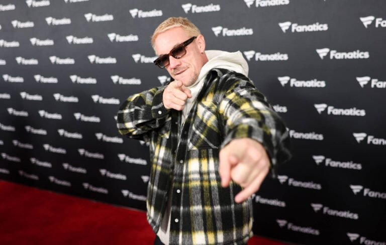 Diplo y el video viral de los arbustos de Bad Bunny en el Super Bowl