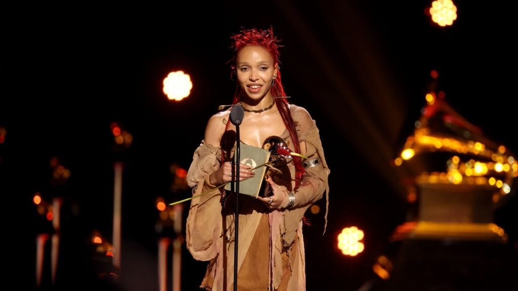 FKA twigs se lleva el Grammy al Mejor Álbum de Dance/Electrónica en 2026, destacando en una competitiva categoría con artistas como Skrillex y PinkPantheress.