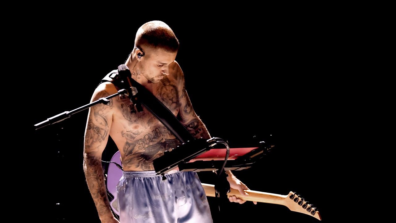 La actuación de Justin Bieber en los Grammy 2026, con su sencillo Yukon, cautivó con estilo y energía únicos.