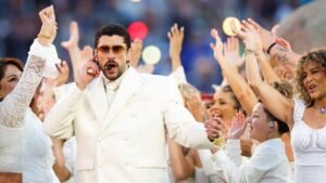 Doechii y Kacey Musgraves apoyan a Bad Bunny en el Super Bowl LX